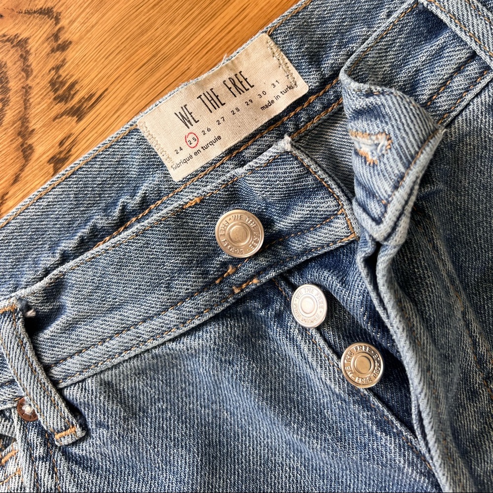 Free People jeans! Wide leg! Size 25